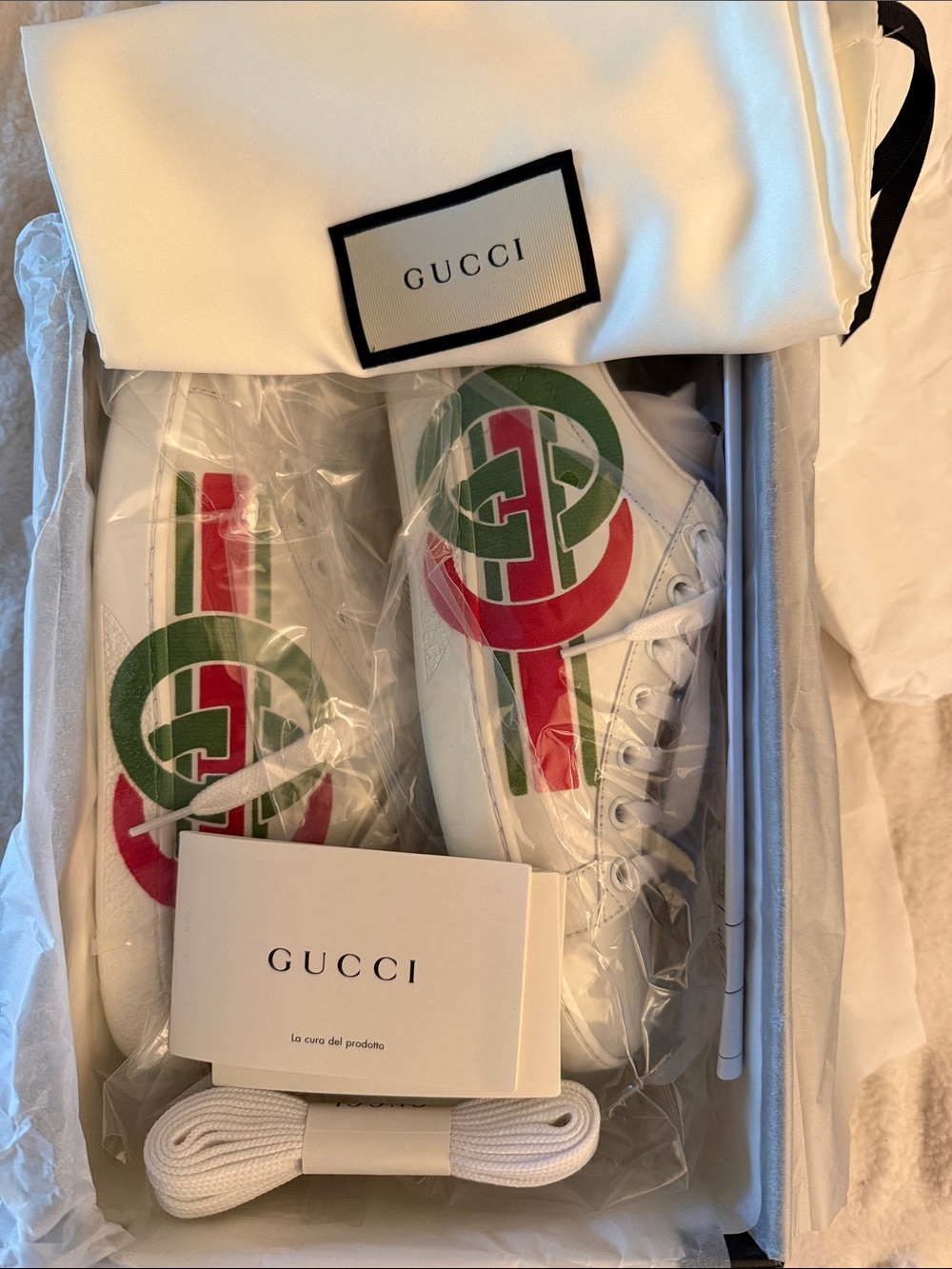 Gucci White woman’s Sneakers with Red & Green Logo Stripes